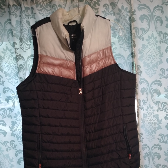 Maurices Jackets & Blazers - Black,pink and white chevron Puffer Vest